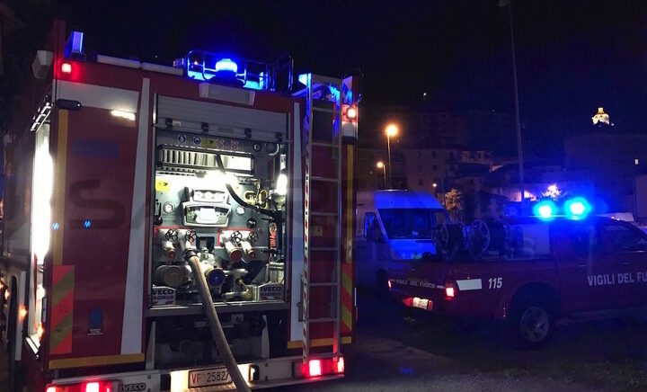 Vigili_del_Fuoco_notte