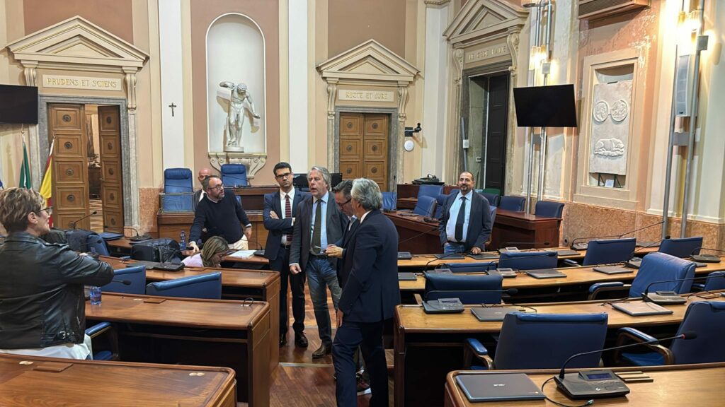 opposizione caltanissetta