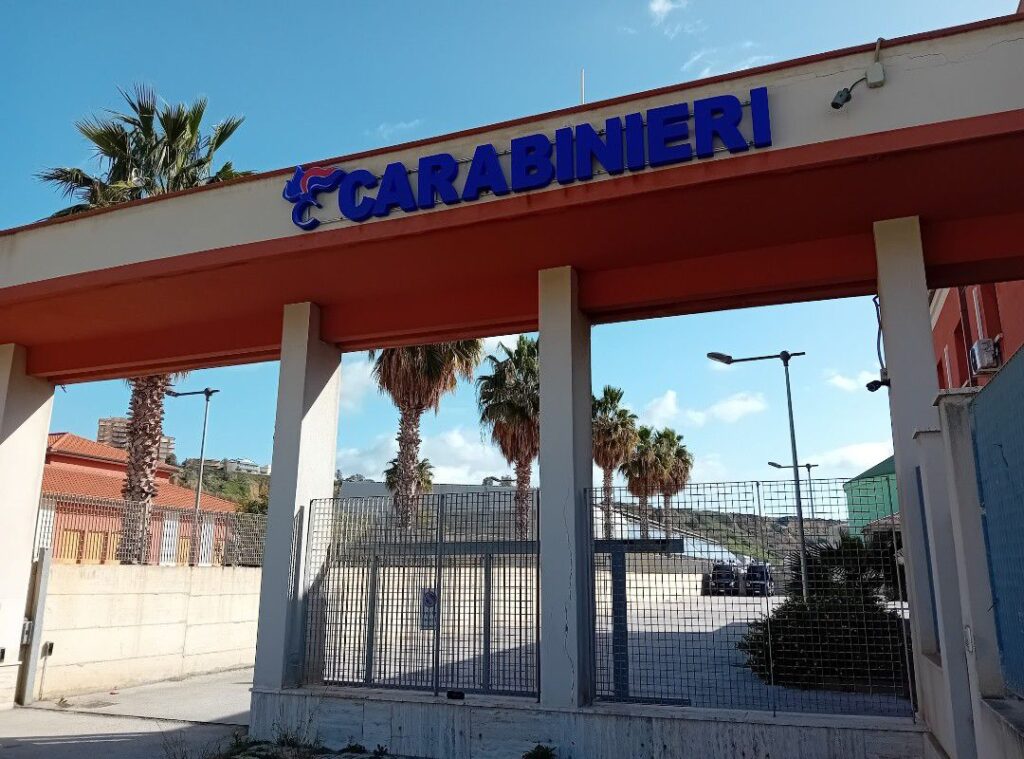 Carabinieri porto empedocle