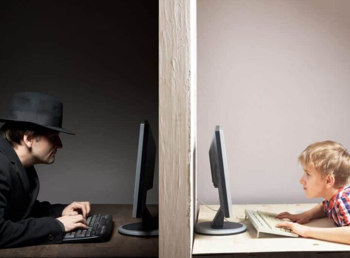adesca minore su internet