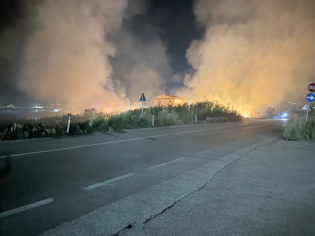 incendio villaggio mosè