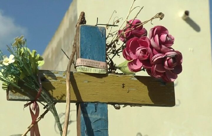 tre cadaveri migranti