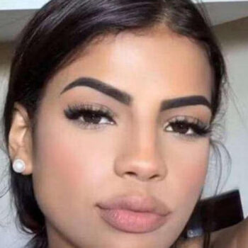 In una foto dai social, Larissa Brito, la modella 25 enne brasiliana vittima del femminicidio per cui è stato fermato l'ex compagno 29enne lunedì scorso nel sud della Francia, dopo esser stato ritrovato con il corpo della donna nell'auto, 23 settembre 2026 SOCIAL +++ ATTENZIONE: L'ANSA NON POSSIEDE I DIRITTI DI QUESTA FOTO CHE NON PUO' ESSERE PUBBLICATA SENZA L'AUTORIZZAZIONE DELLA FONTE DI ORIGINE CUI SI RINVIA  +++ NPK +++