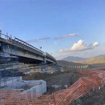 strada-640